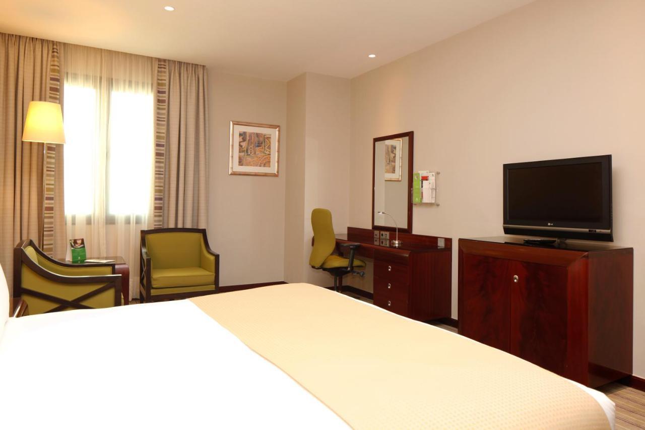 Holiday Inn Olaya By Ihg Rijad Zewnętrze zdjęcie