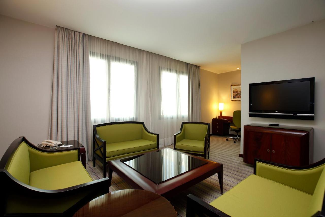 Holiday Inn Olaya By Ihg Rijad Zewnętrze zdjęcie