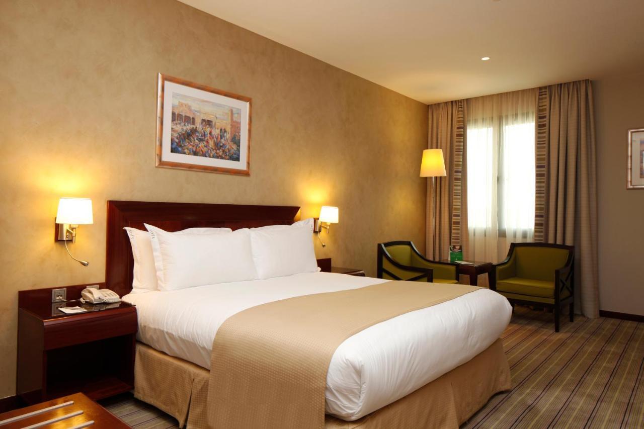 Holiday Inn Olaya By Ihg Rijad Zewnętrze zdjęcie