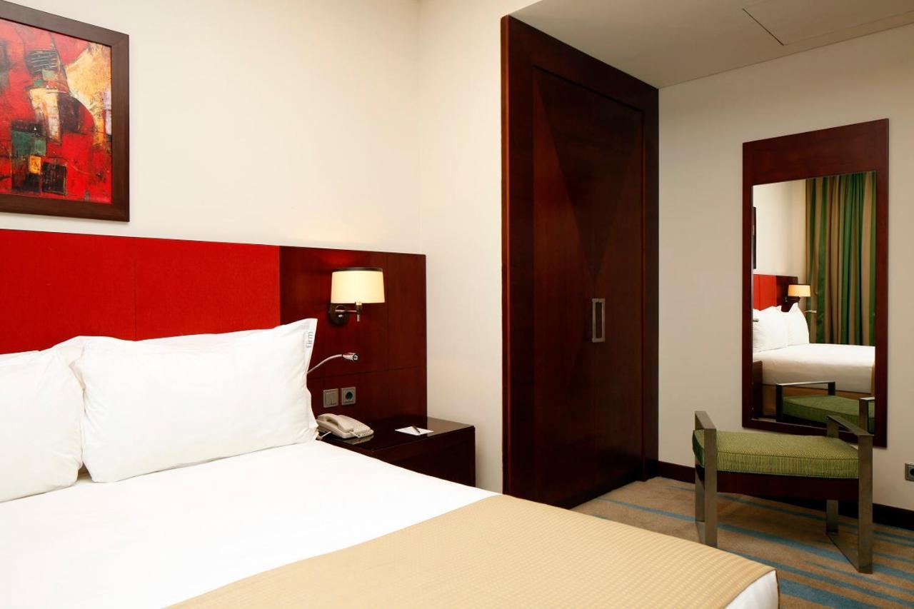 Holiday Inn Olaya By Ihg Rijad Zewnętrze zdjęcie