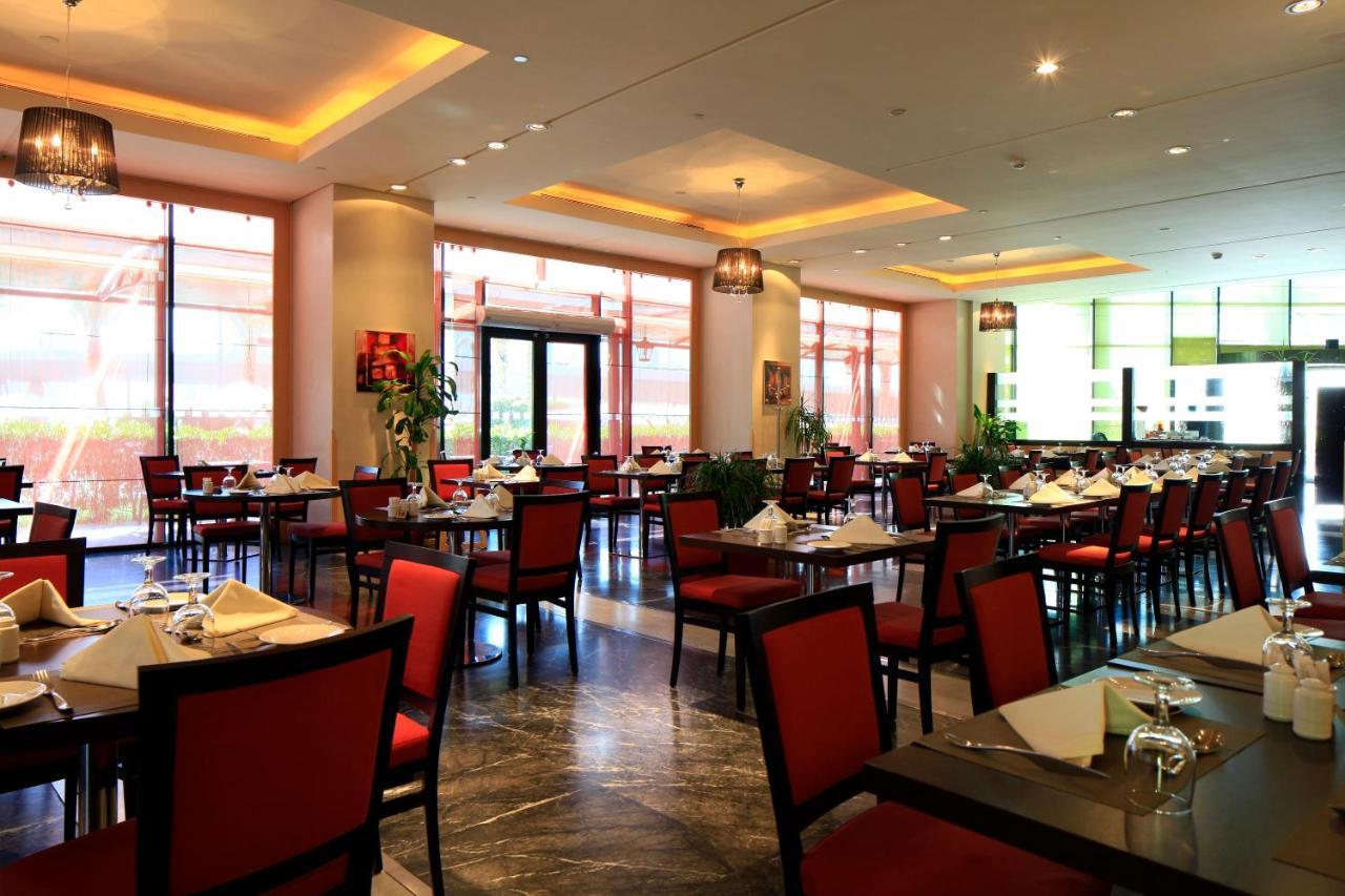 Holiday Inn Olaya By Ihg Rijad Zewnętrze zdjęcie